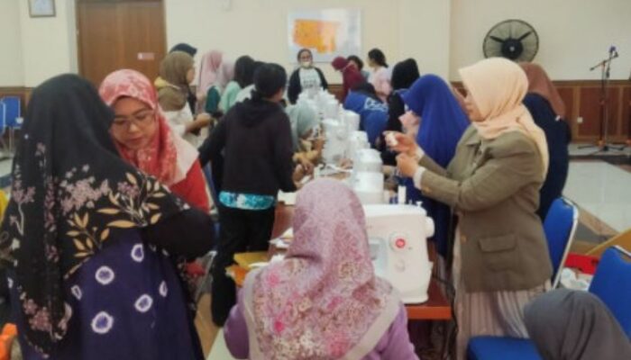 40 Jakpreneur Duren Sawit Ikuti Workshop Tas Kreatif