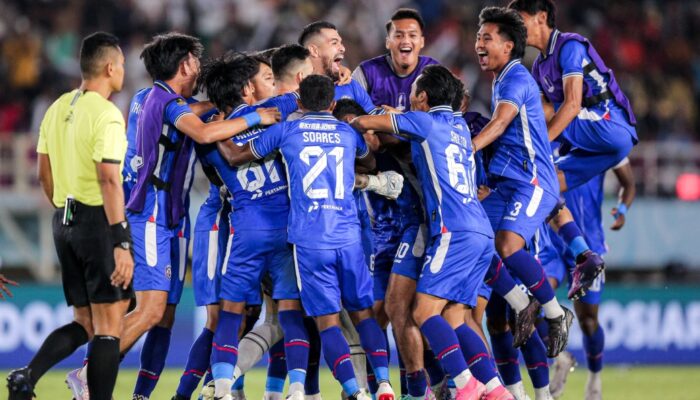 Arema FC Raih Juara Piala Presiden 2024 Setelah Kalahkan Borneo FC Lewat Adu Penalti