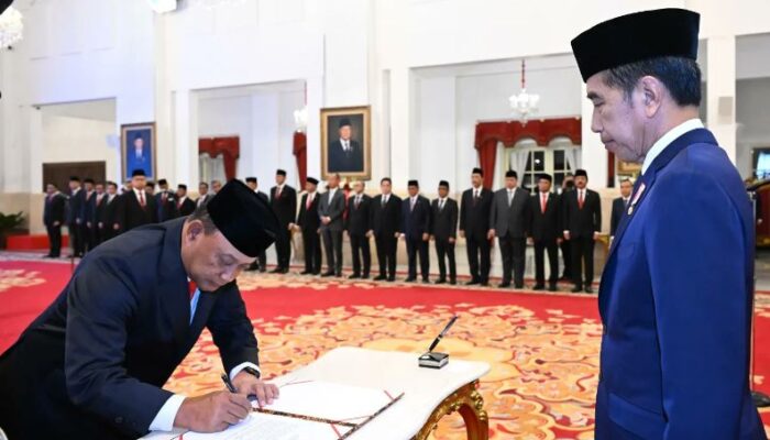 Presiden Jokowi Lantik Dadan Hindayana Sebagai Kepala Badan Gizi Nasional