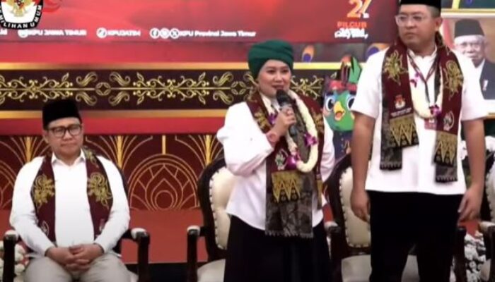 Luluk Nur Hamidah dan Lukmanul Khakim Resmi Daftar sebagai Calon Gubernur dan Wakil Gubernur Jawa Timur 2024