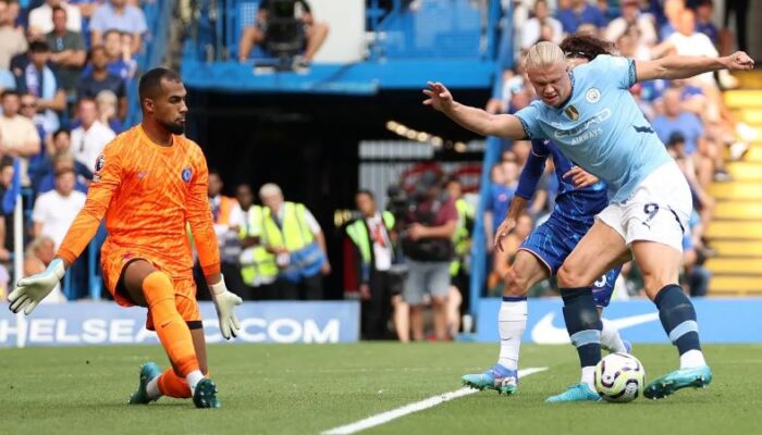 Manchester City Pertahankan Rekor Tak Terkalahkan dengan Libas Chelsea 2-1