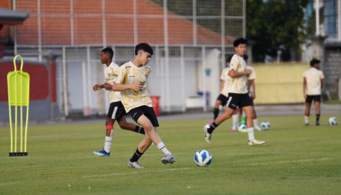 Mathew Baker Bergabung dengan Tim U-17 Indonesia di TC Bali