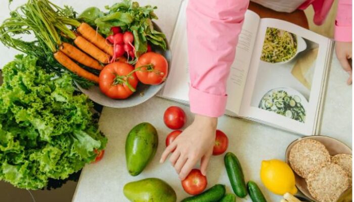 Mengapa Banyak Wanita Melakukan Diet? Temukan Penjelasan Ahli di Sini