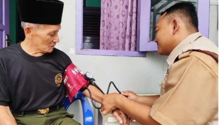 Pemkot Tangsel Gelar Pemeriksaan Kesehatan untuk Veteran melalui Ngider Sehat