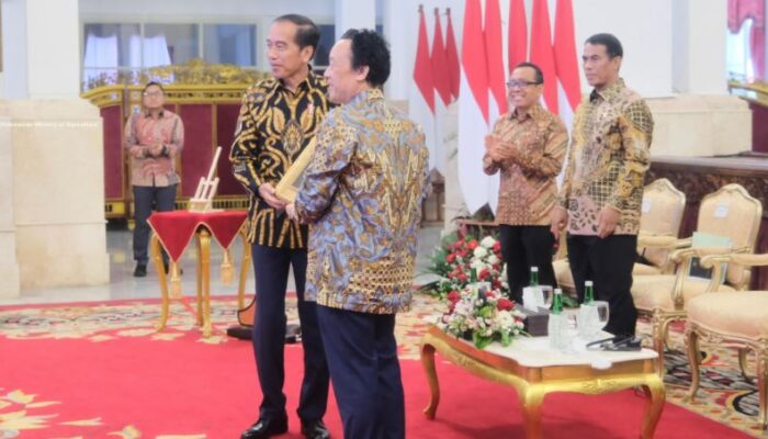 Presiden Jokowi Terima Agricola Medal dari FAO