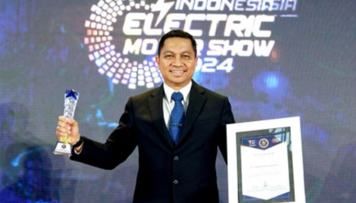 Transjakarta Raih EV Ecosystem Award di IBEA 2024