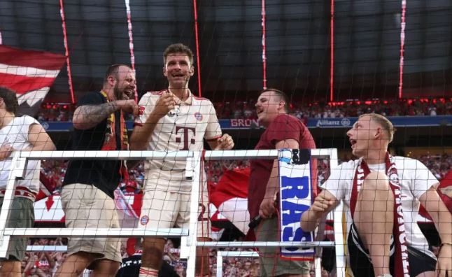 Bayern vs Freiburg 2-0 : Harry Kane dan Muller Bersinar