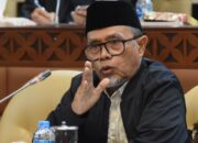 Toriq Hidayat Kritik Skema Subsidi KRL Jabodetabek Berbasis NIK