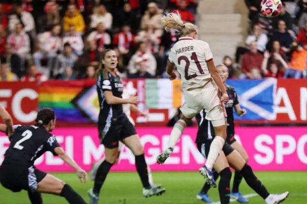 Bayern Munchen Dominasi Arsenal 5-2 di Liga Champions Wanita UEFA