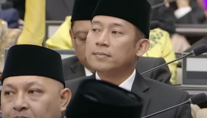 Denny Cagur: Dari Pelawak ke Legislator Peduli Pendidikan