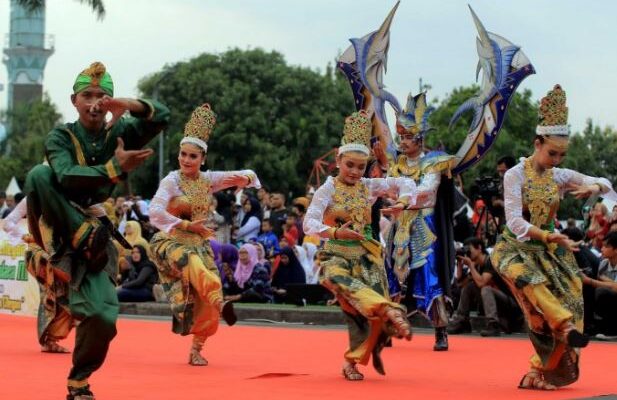 Festival Budaya 2024 di Tangerang: ‘Pelangi Nusantara’ Hadirkan Kirab Budaya Menarik