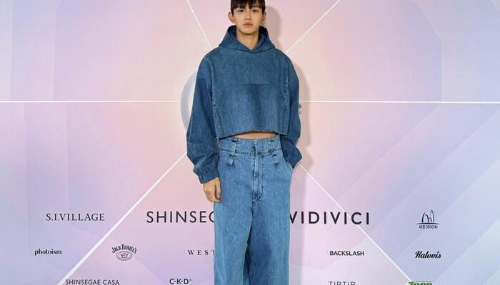 Lucas Eks NCT Kembali Bersinar di Dunia Mode, Tampil Memukau Sebagai Model SOONJEANS