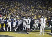 Michigan Wolverines dan Michigan State Spartans Terlibat Perkelahian Setelah Pertandingan