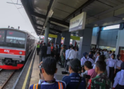 Tarif Rp1 KAI Commuter Line pada Hari Pelantikan Prabowo-Gibran, Penumpang Mencapai 1,1 Juta Orang