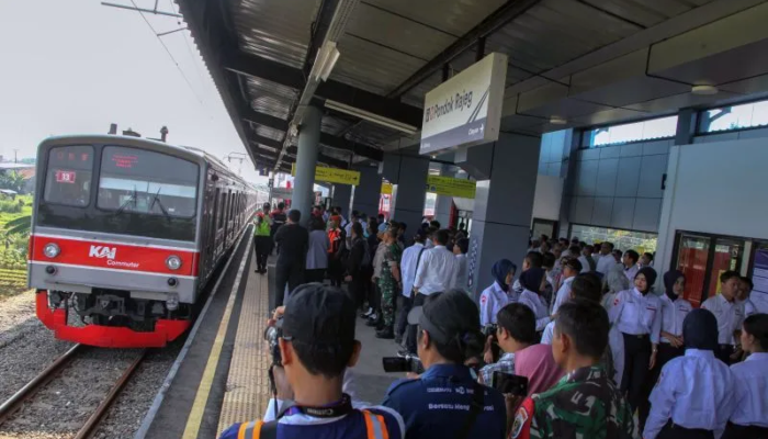 Tarif Rp1 KAI Commuter Line pada Hari Pelantikan Prabowo-Gibran, Penumpang Mencapai 1,1 Juta Orang