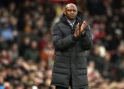 Patrick Vieira Jadi Pelatih Genoa: Akankah Berselisih Dengan Mario Balotelli Lagi?