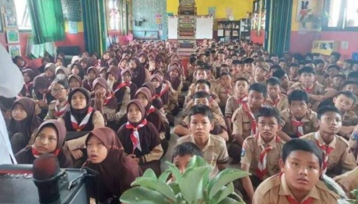 Pemkot Tangerang Gelar Sosialisasi Pencegahan Kekerasan Anak di SDN Uwung Jaya