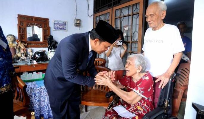 Peringati Hari Pahlawan, Pj Wali Kota Tangerang Sambangi Veteran Kemerdekaan