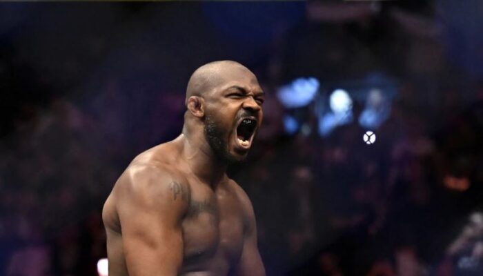 UFC 309: Siku Kiri Jon Jones TKO Stipe Miocic di Ronde Ketiga