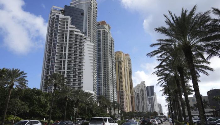 Lusinan Kondominium dan Hotel Mewah di Sunny Isles Beach Florida Selatan Beresiko Tenggelam