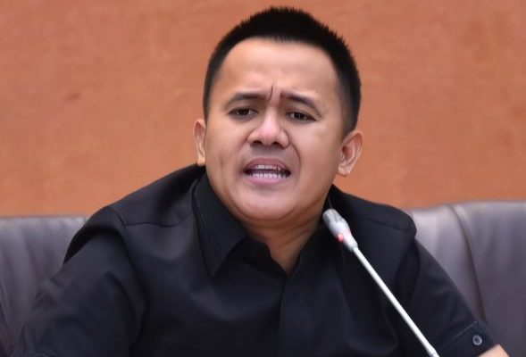 Satu Keluarga Bunuh Diri karena Pinjol, Mufti Anam: Pemerintah Diminta Tegas Atasi Pinjol yang Merugikan Masyarakat