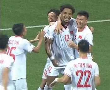 Singapura vs Vietnam: Nguyen Xuan Son Pemain Naturalisasi The Golden Star Warriors Pahlawan di Injury Time Leg I Semifinal Piala AFF 2024