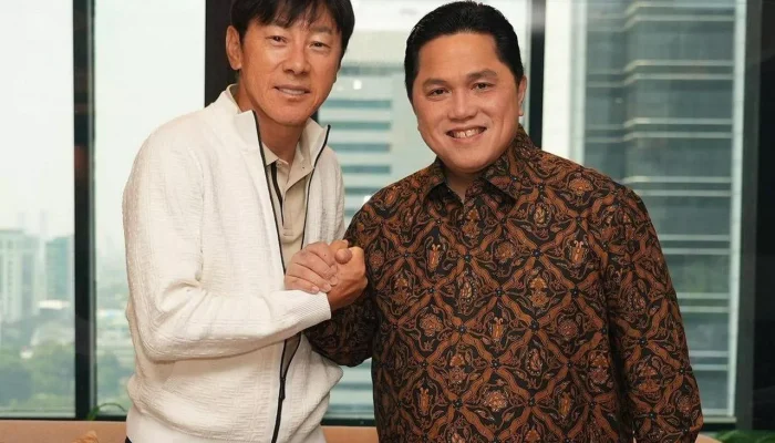 Erick Thohir Bantah Rumor Pemberhentian Shin Tae-yong Akibat Tekanan Mafia Bola