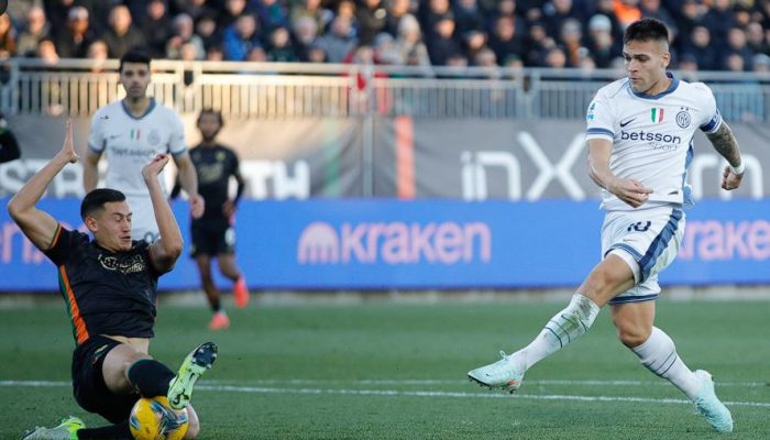 Jay Idzes Penyelamat, Matteo Darmian Penentu kemenangan di Laga Venezia vs Inter Milan