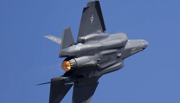 Pilot Selamat Setelah Jet Tempur F-35 Jatuh di Pangkalan Eielson Alaska