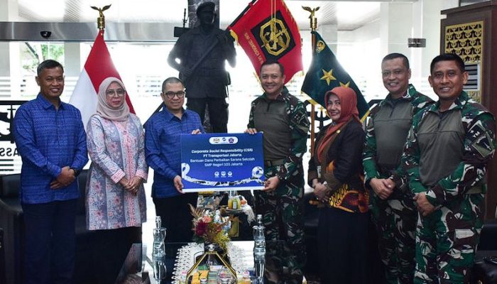 Transjakarta dan Kopassus TNI AD Kolaborasi Tingkatkan Fasilitas Pendidikan di Jakarta