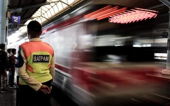 Stasiun Karet Bakal Ditutup, Naik-Turun di BNI City