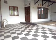 Dijual Cepat Rumah di Vila Dago Pamulang Tangerang Selatan – Lokasi Strategis Pinggir Jalan Raya, Siap Huni dan Harga Nego !