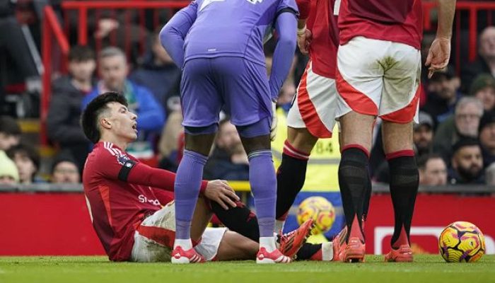 Lisandro Martinez Alami Cedera Ligamen Kruis, Man United Konfirmasi Pemulihannya