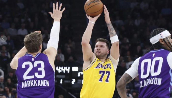 Luka Doncic Kembali Tanpa Batasan: Lakers Siap Tampil Kuat Melawan Hornets