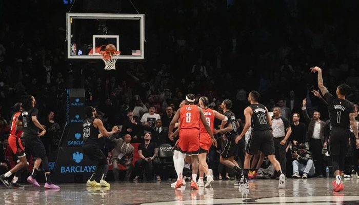 Tembakan 3 Angka Bawa Brooklyn Nets Menang Dramatis Atas Houston Rockets 99-97 di Barclays Center