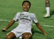 Beckham Putra Brace di Laga Semen Padang vs Persib Bandung, Kokoh di Puncak Klasemen