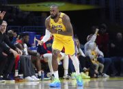 LeBron James Raih 50.000 Poin Gabungan, Pecahkan Rekor Sejarah NBA