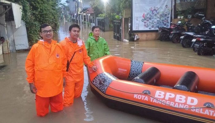 Titik Banjir di Tangerang Selatan, BPBD Evakuasi Warga Terdampak